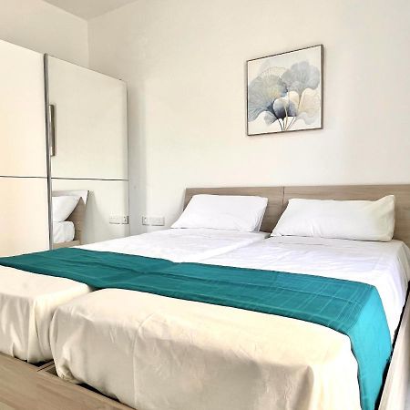 Condo With Patio Overlooking Piazza Gzira 外观 照片