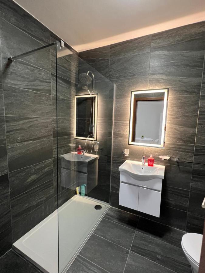 Condo With Patio Overlooking Piazza Gzira 外观 照片